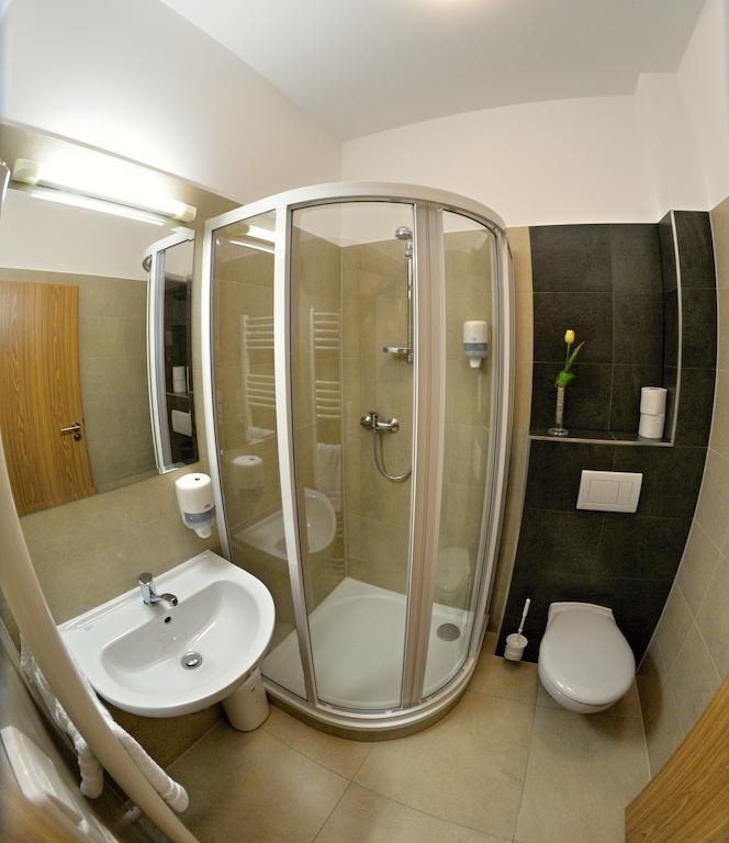 Hotel Golf Jezera Острожска Нова Весь Номер фото